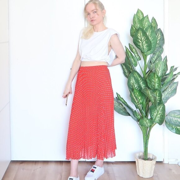 V Christina Red Polka Dot Pleated Maxi Skirt - Picture 5 of 7